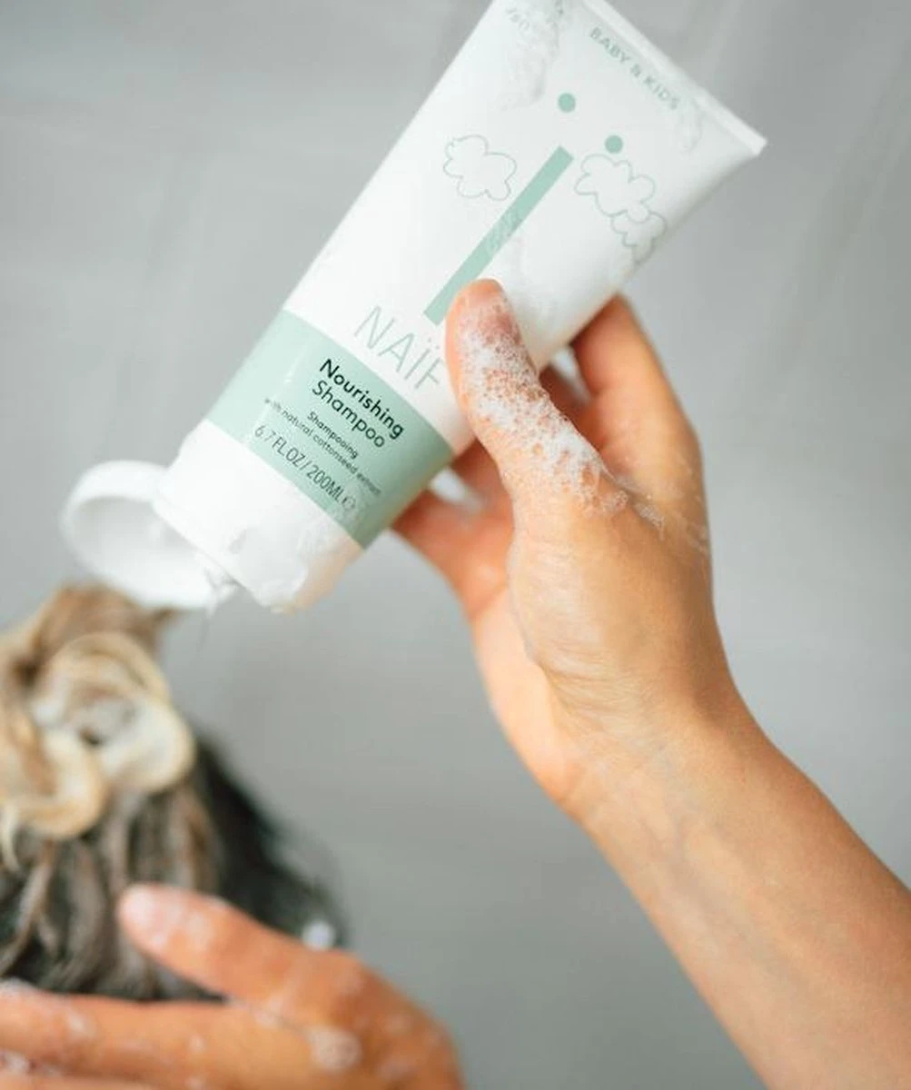 Naïf Combinatie Shampoo & Haarlotion - Babyverzorging - Voordeelverpakking - 2 Stuks - Met Natuurlijke Ingrediënten - Afbeelding 3