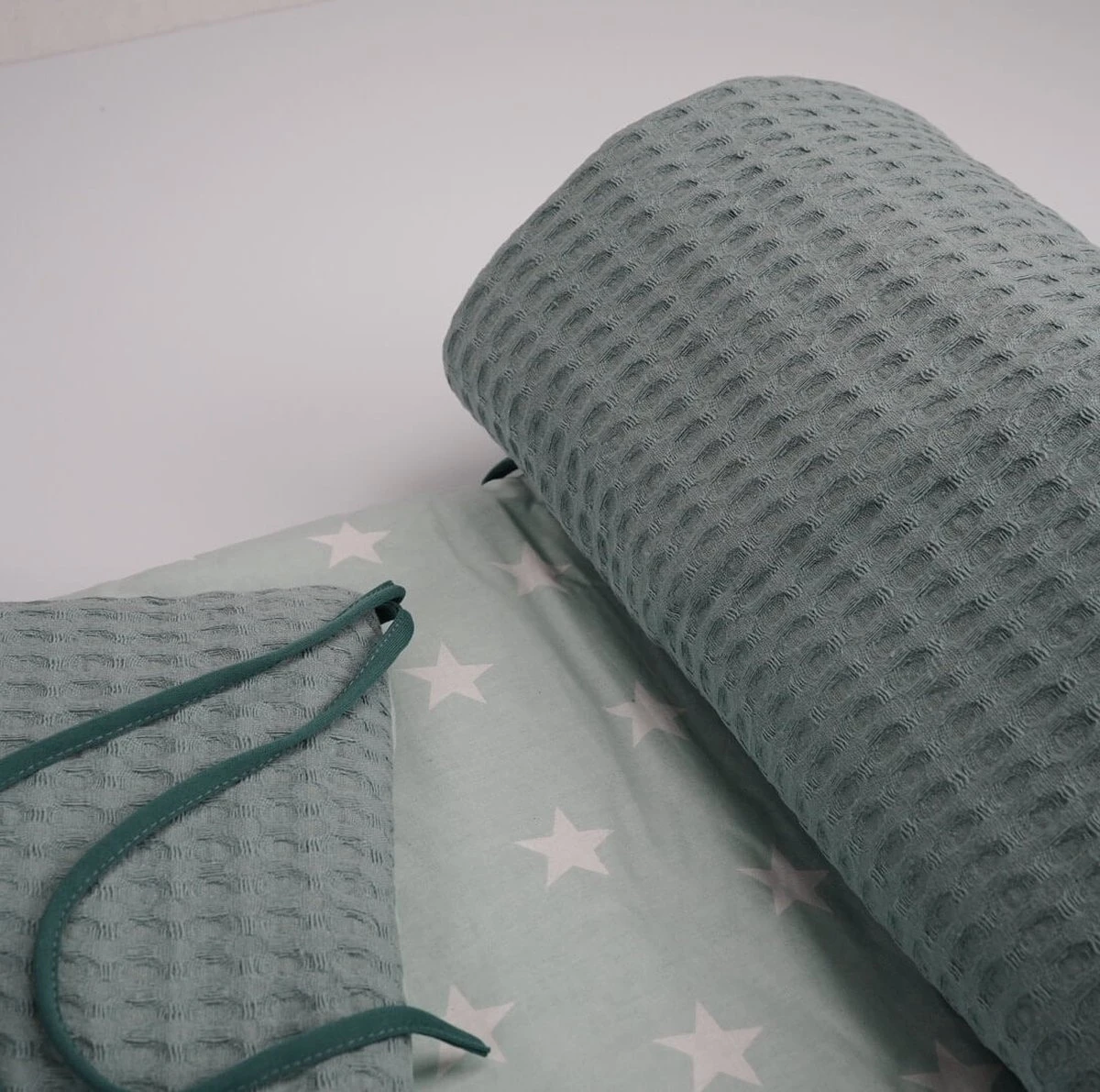 Bedomrander Monaco Groen Wafel Design - Bedbumper - Afbeelding 3