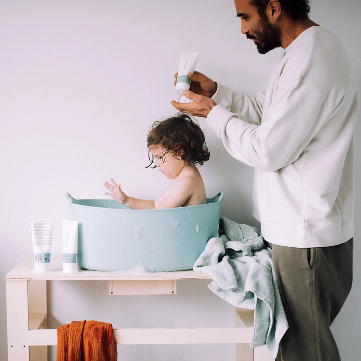 Naïf Hydraterende Wascrème - Babyverzorging - 200ml - Met Natuurlijke Ingrediënten - Afbeelding 2