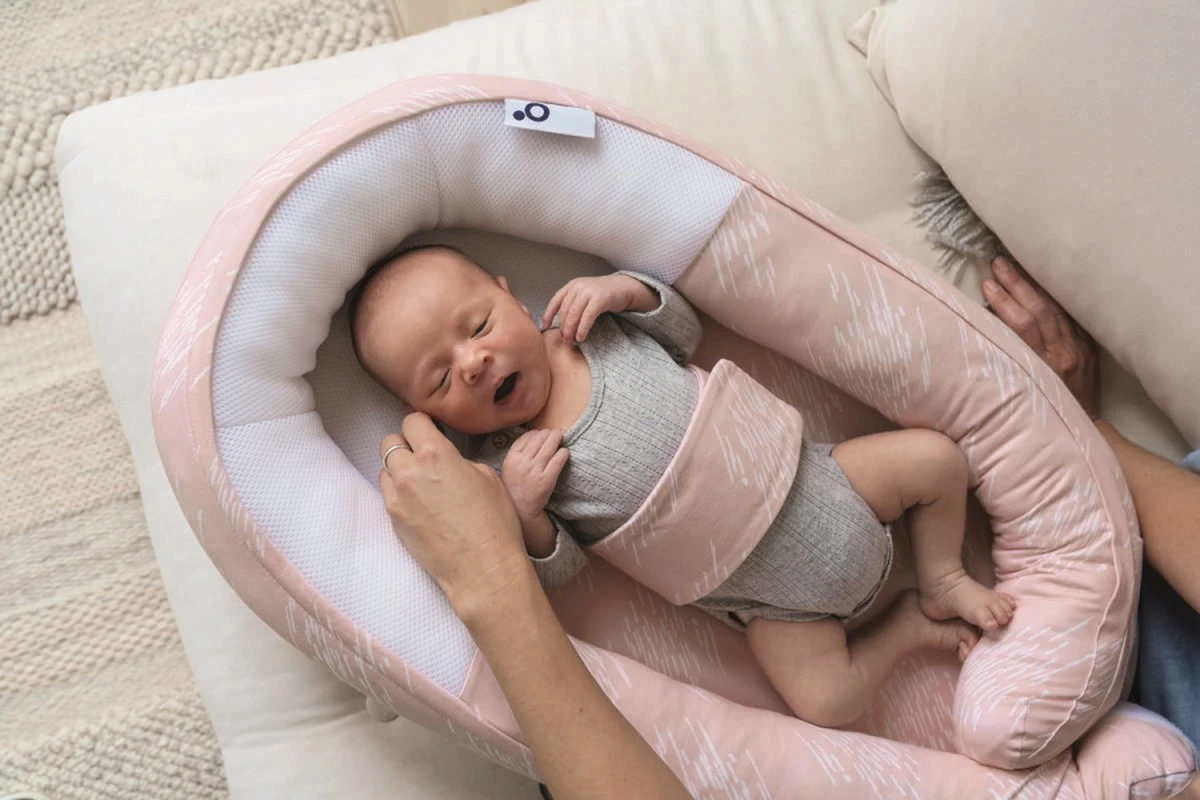 Doomoo Cocoon - Babynestje - Organisch Katoen - 74 X 46 Cm - Misty Pink - Afbeelding 2