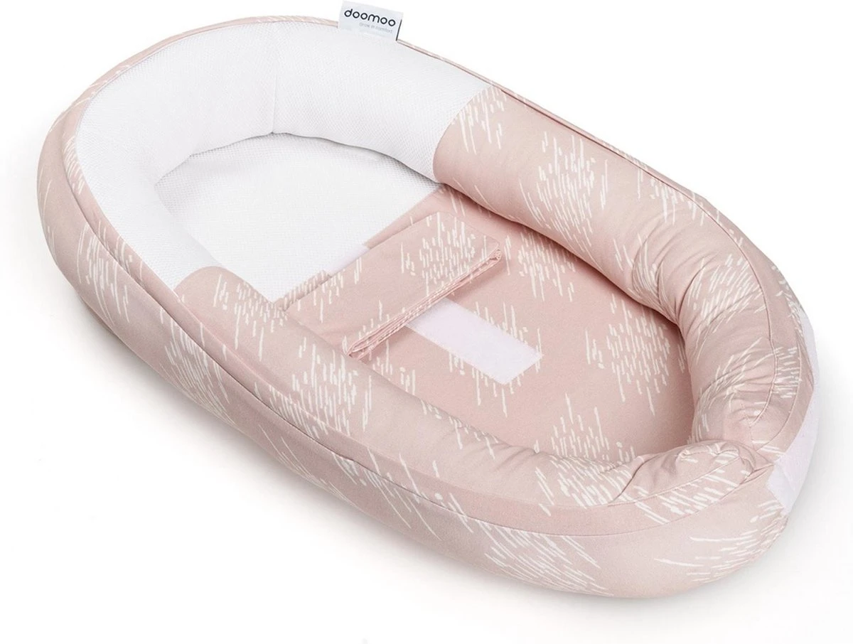 Doomoo Cocoon - Babynestje - Organisch Katoen - 74 X 46 Cm - Misty Pink